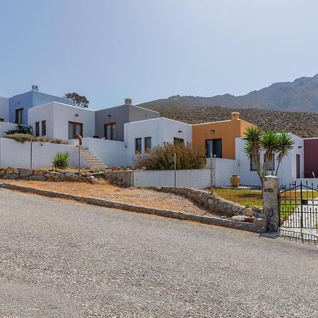 Stefanakis Villas - Car Included 里瓦的亚 外观 照片